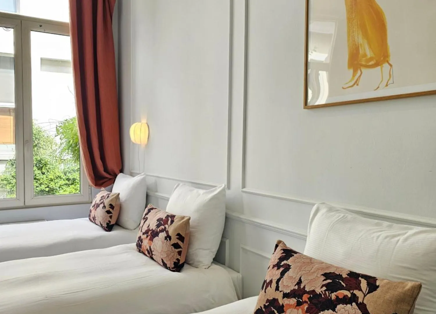 Shway - The Saffron Dress Villa Antwerp Holiday home